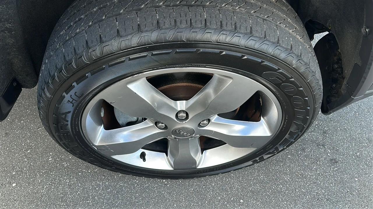 Jeep Grand Cherokee  2012