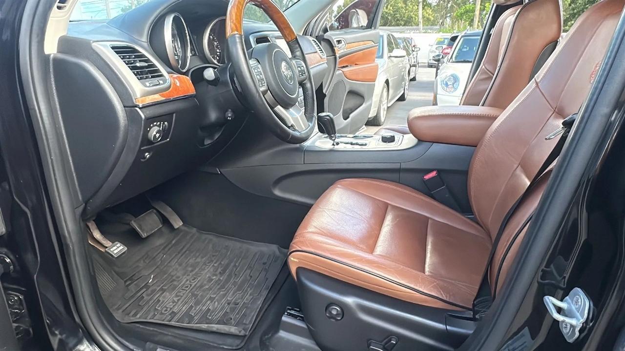 Jeep Grand Cherokee  2012