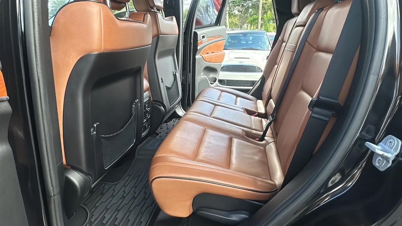 Jeep Grand Cherokee  2012