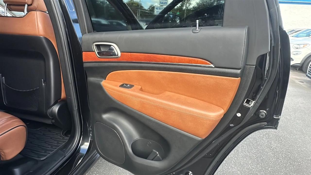 Jeep Grand Cherokee  2012