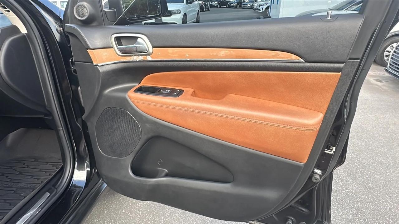 Jeep Grand Cherokee  2012