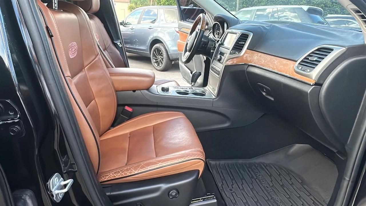 Jeep Grand Cherokee  2012