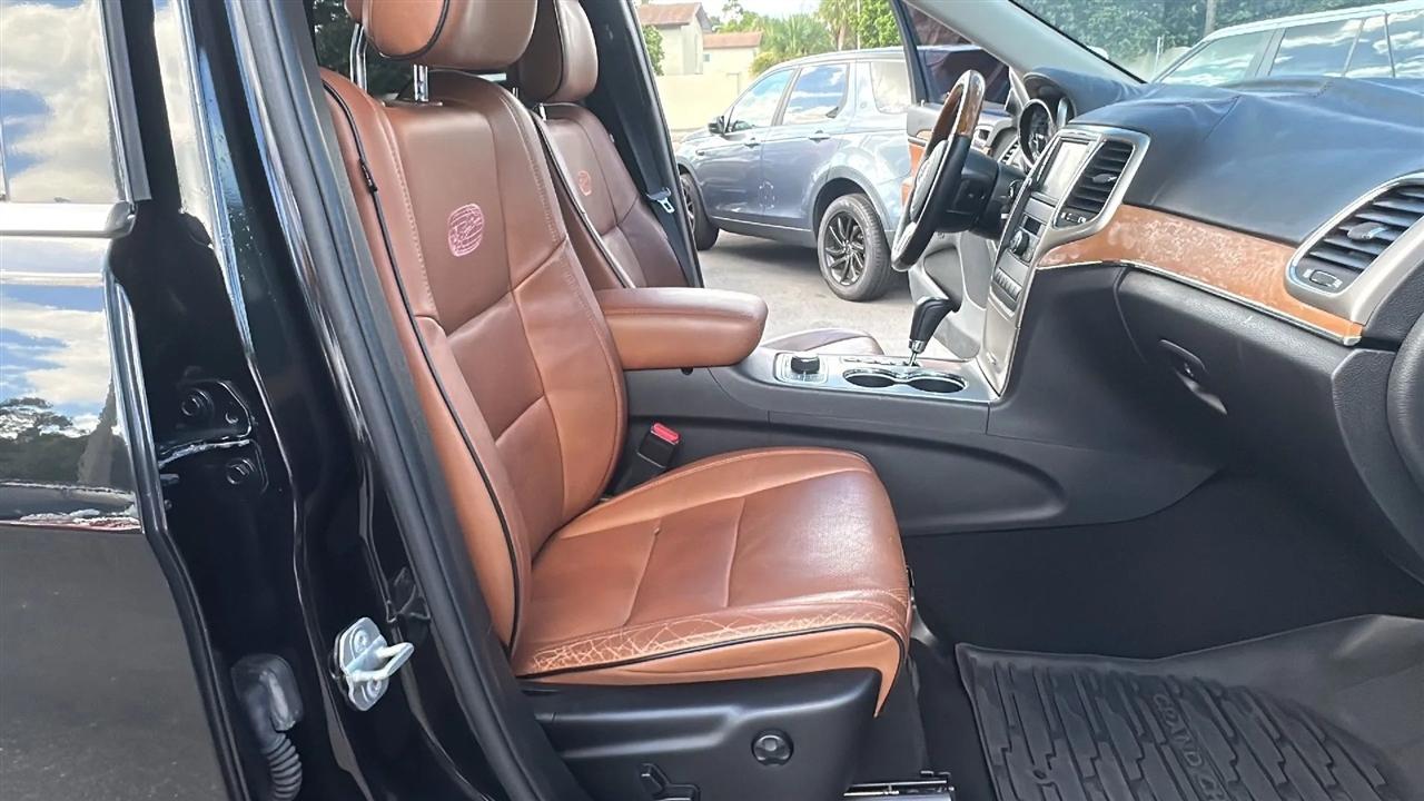 Jeep Grand Cherokee  2012