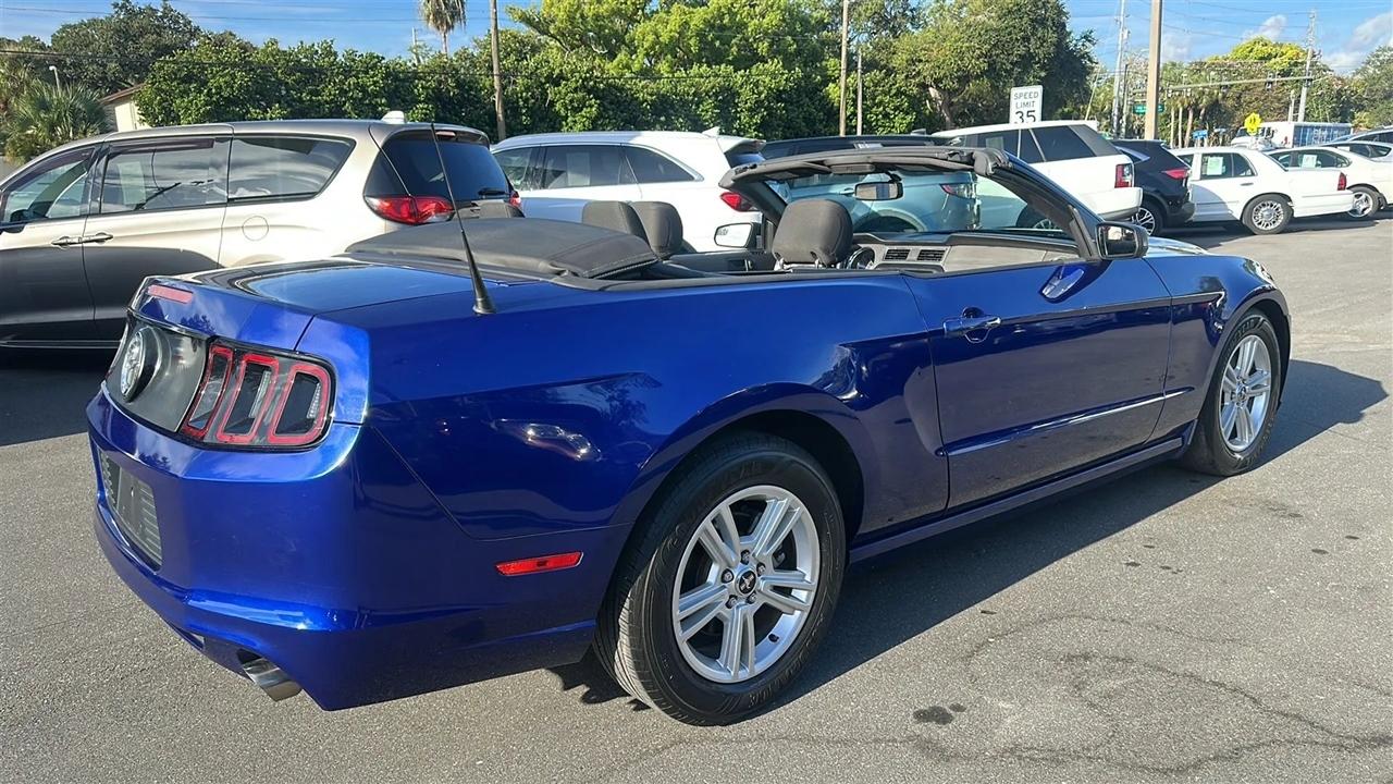 Ford Mustang  2014
