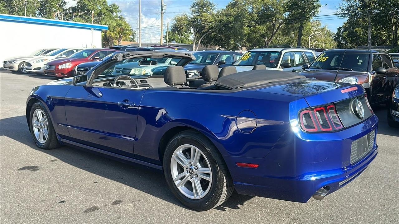 Ford Mustang  2014