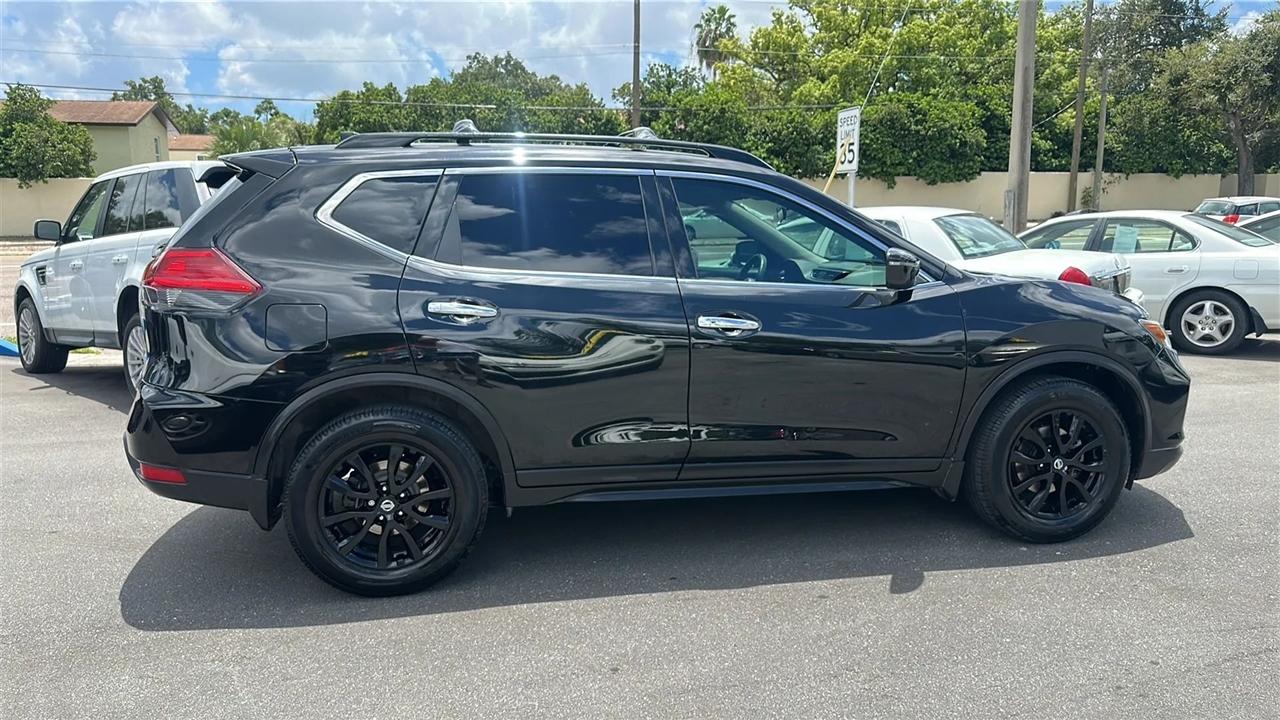 Nissan Rogue  2017