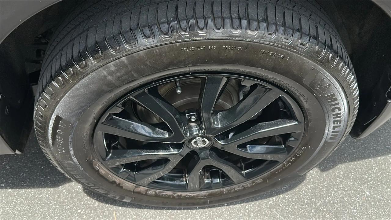 Nissan Rogue  2017