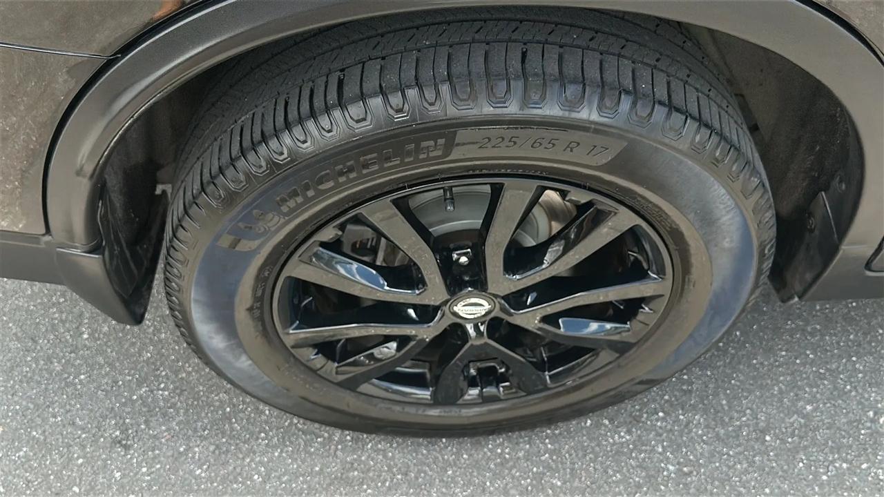 Nissan Rogue  2017