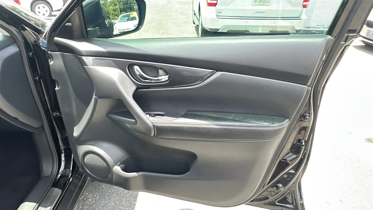 Nissan Rogue  2017