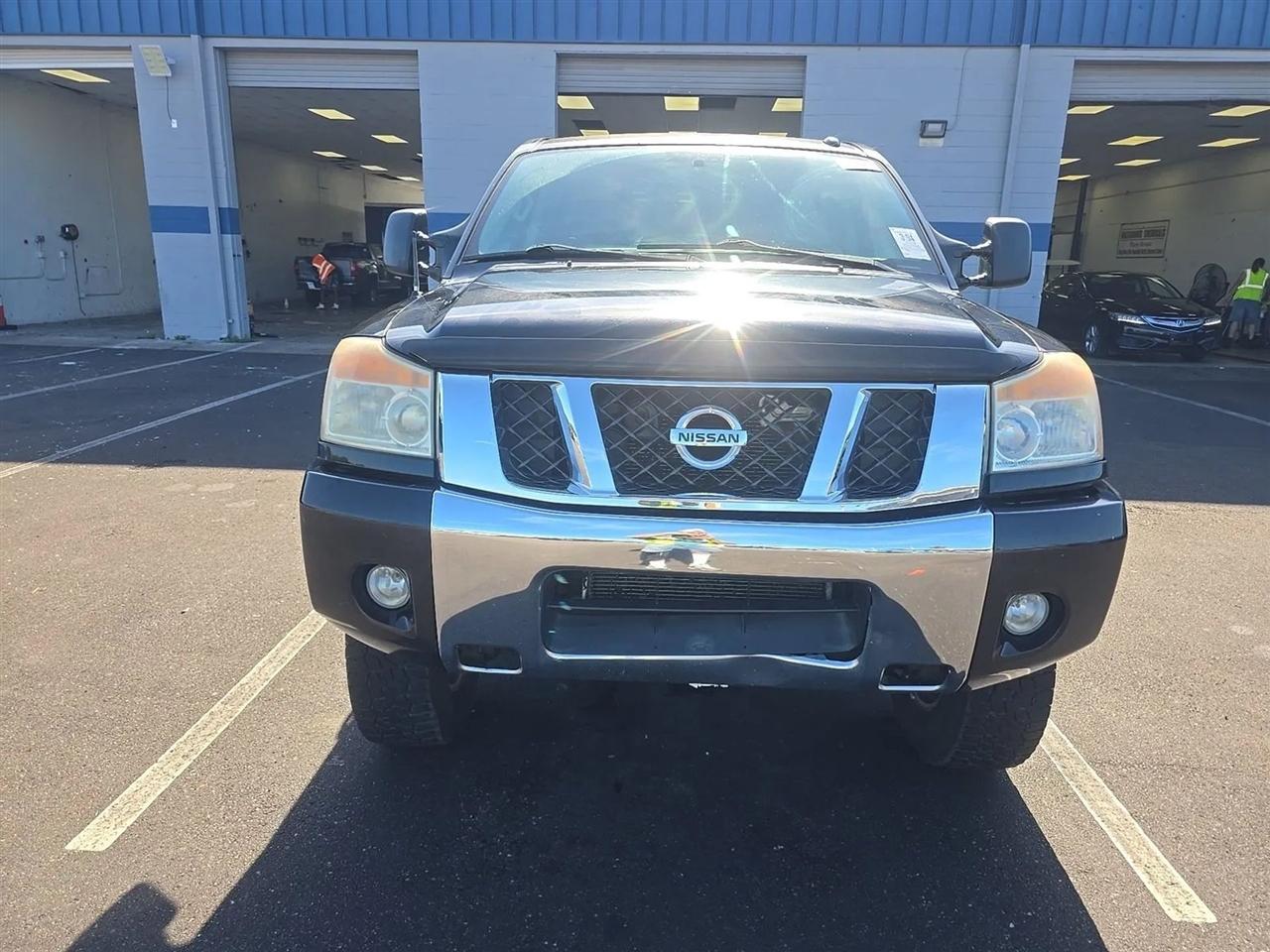 Nissan Titan  2013