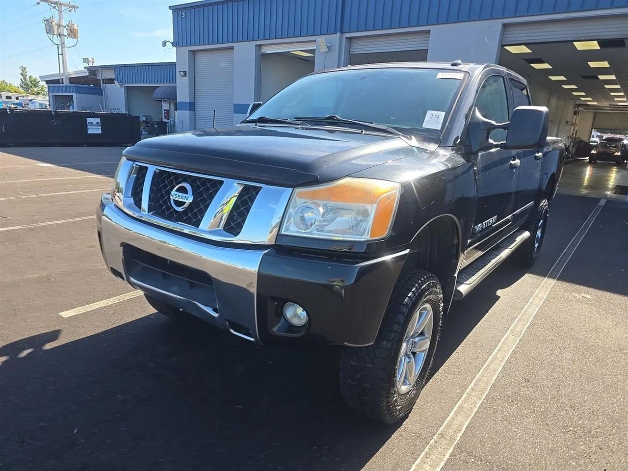 Nissan Titan  2013