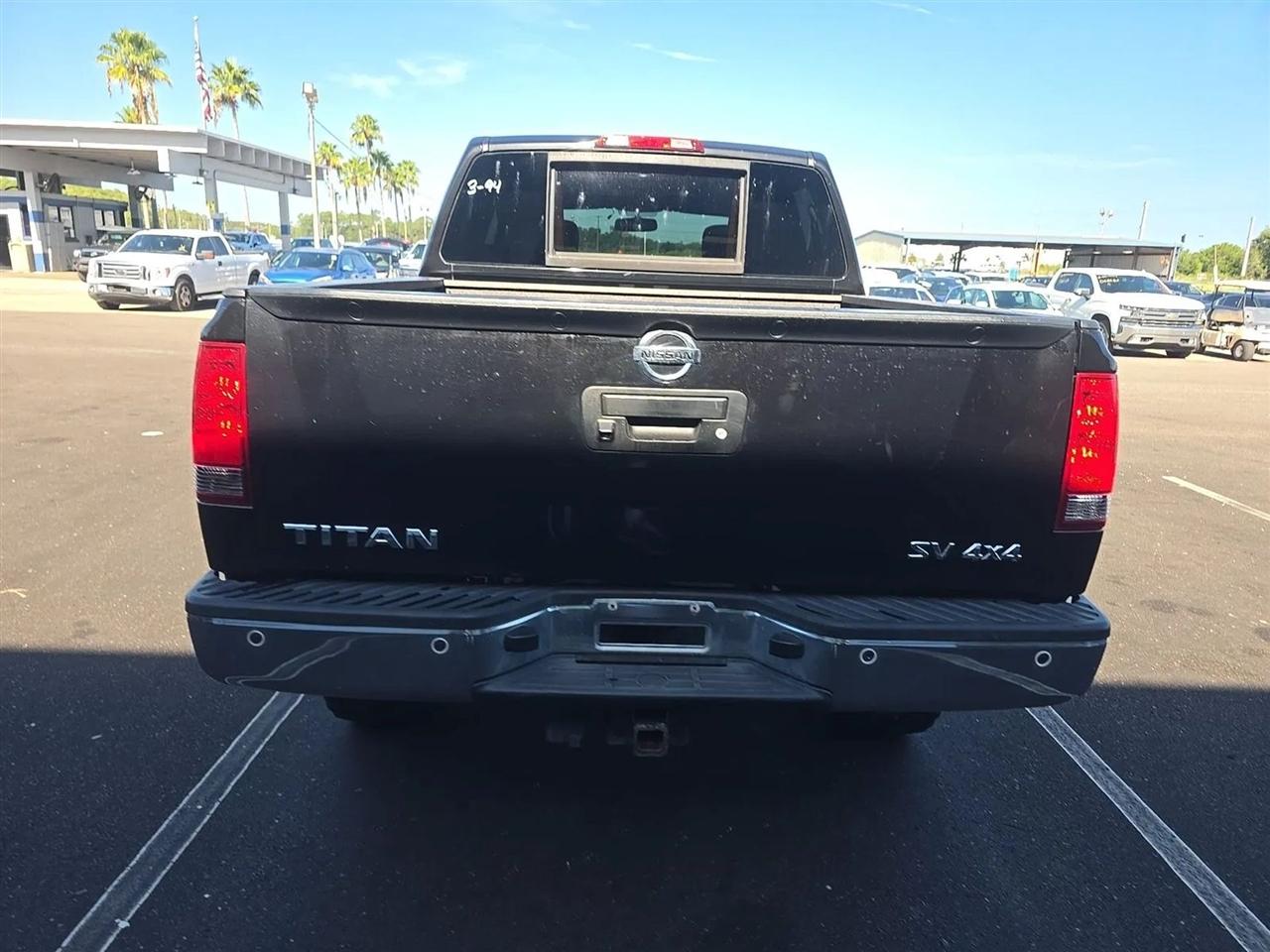 Nissan Titan  2013