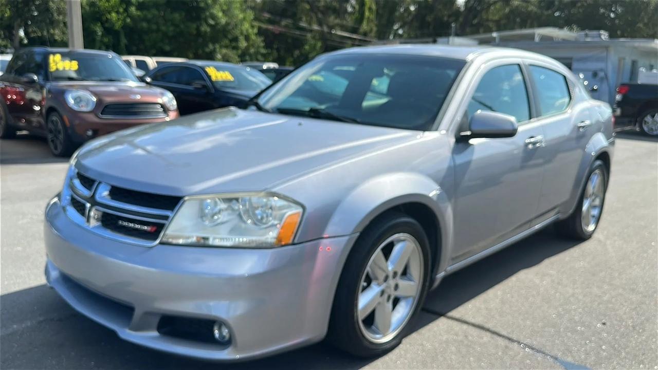 Dodge Avenger  2013