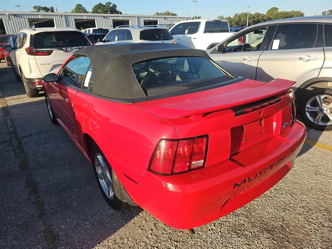 Ford Mustang  2002