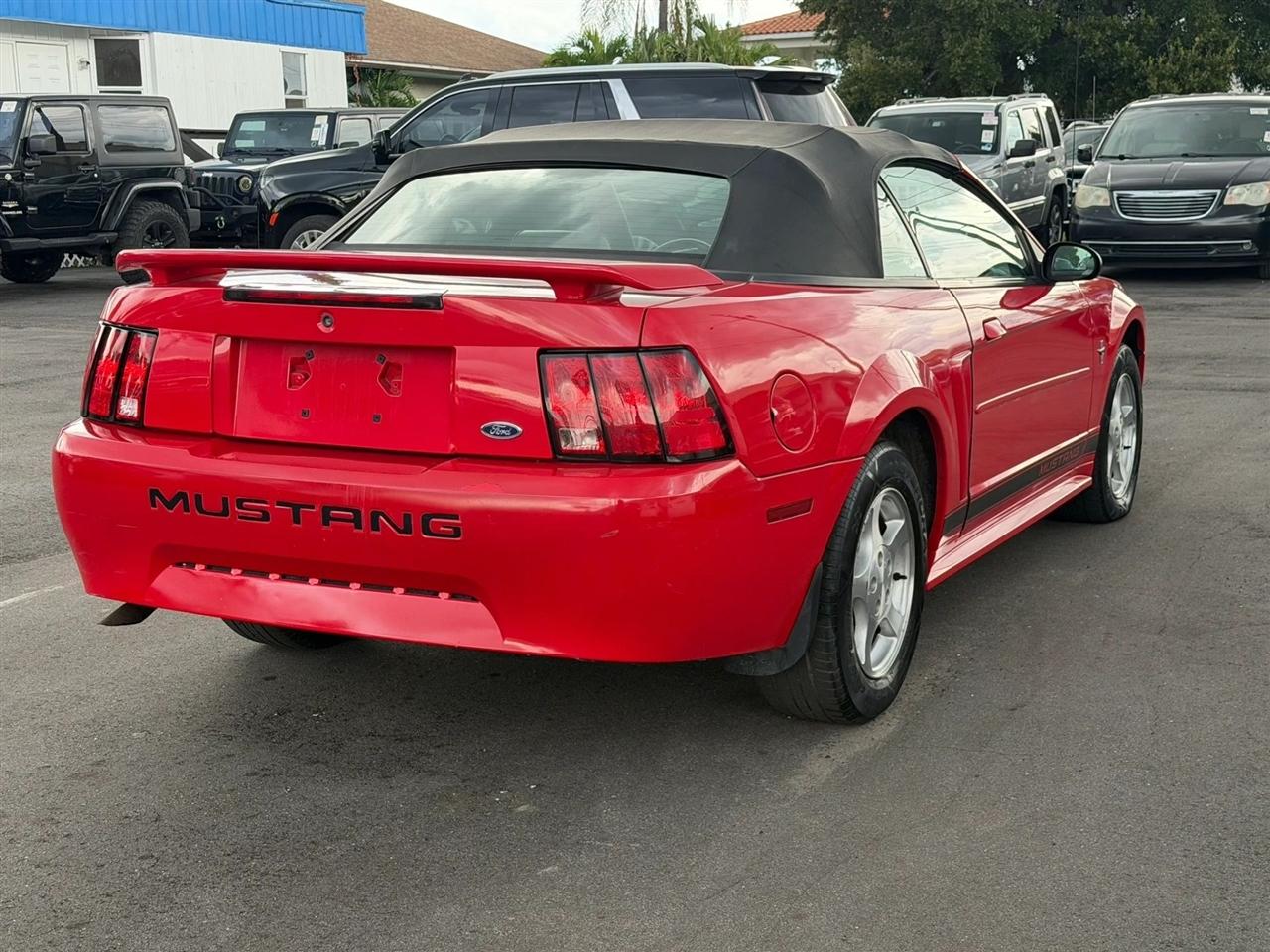 Ford Mustang  2002