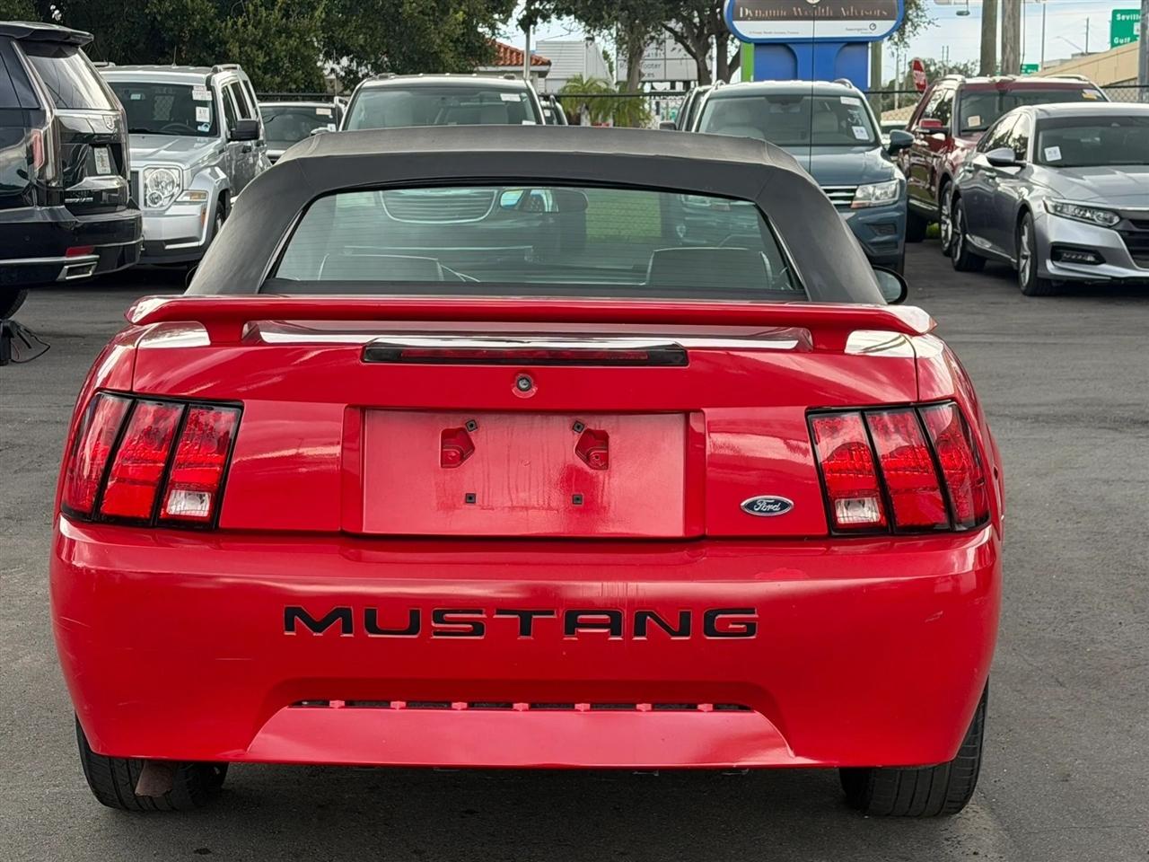 Ford Mustang  2002