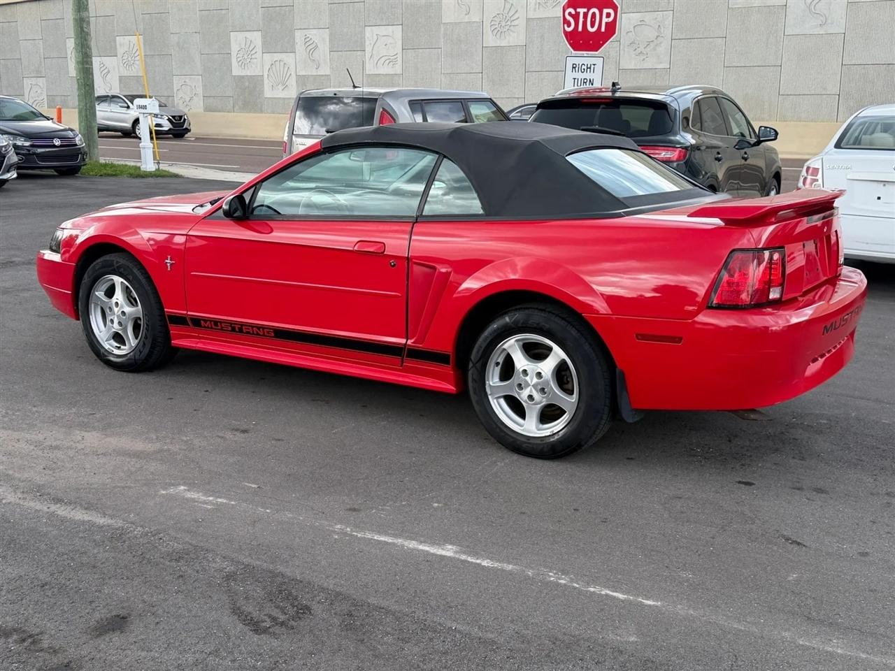 Ford Mustang  2002