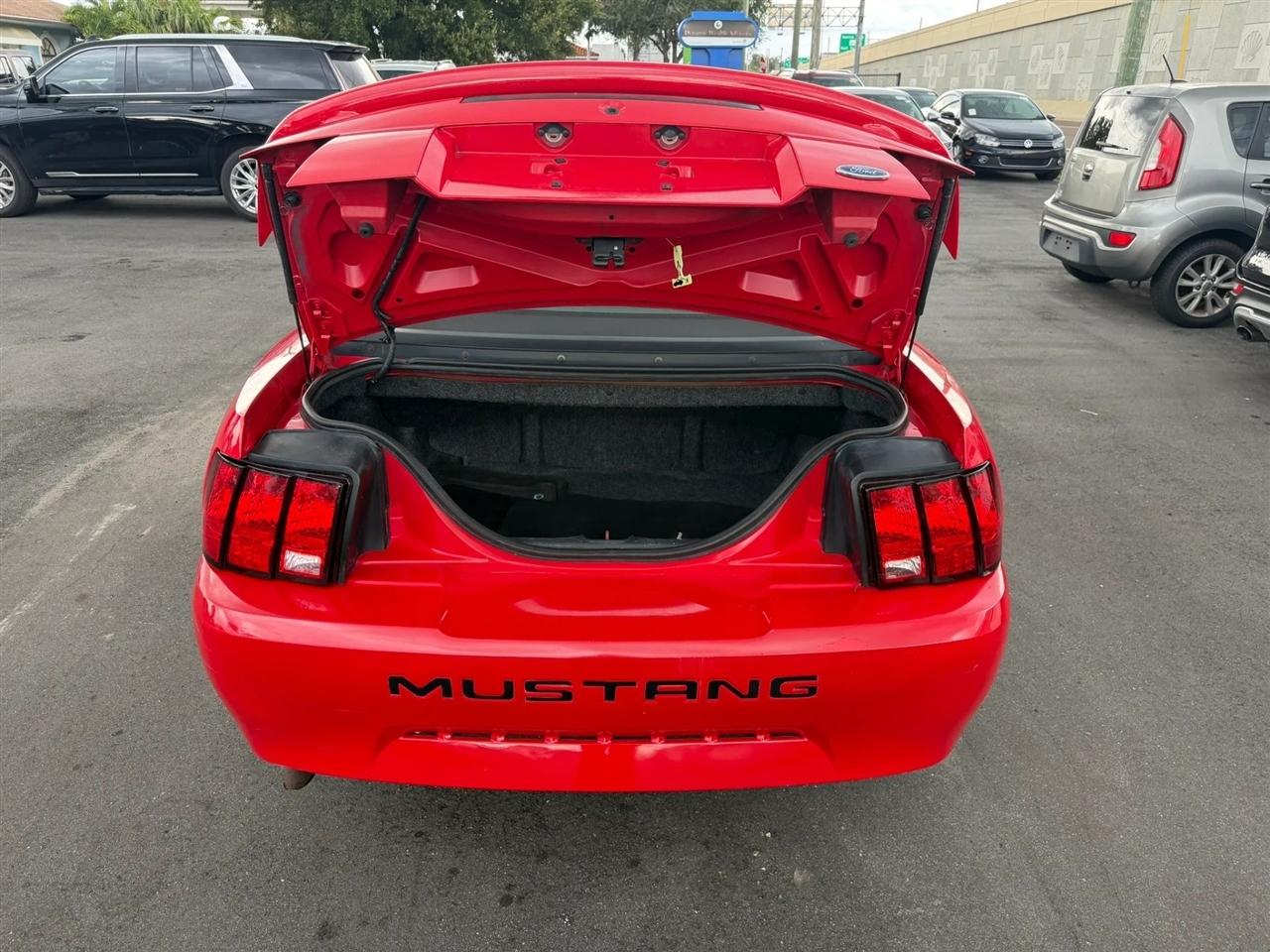 Ford Mustang  2002