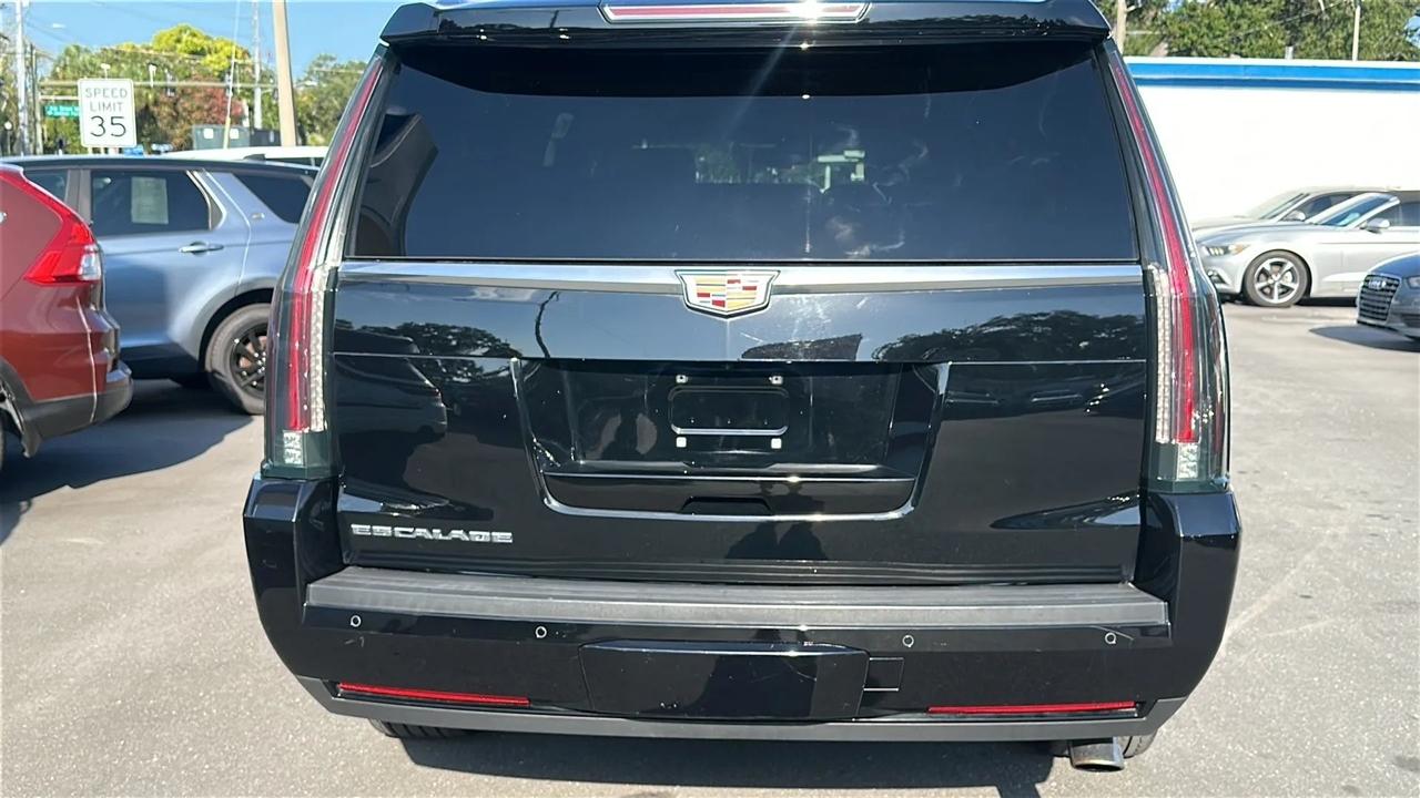 Cadillac Escalade ESV  2016