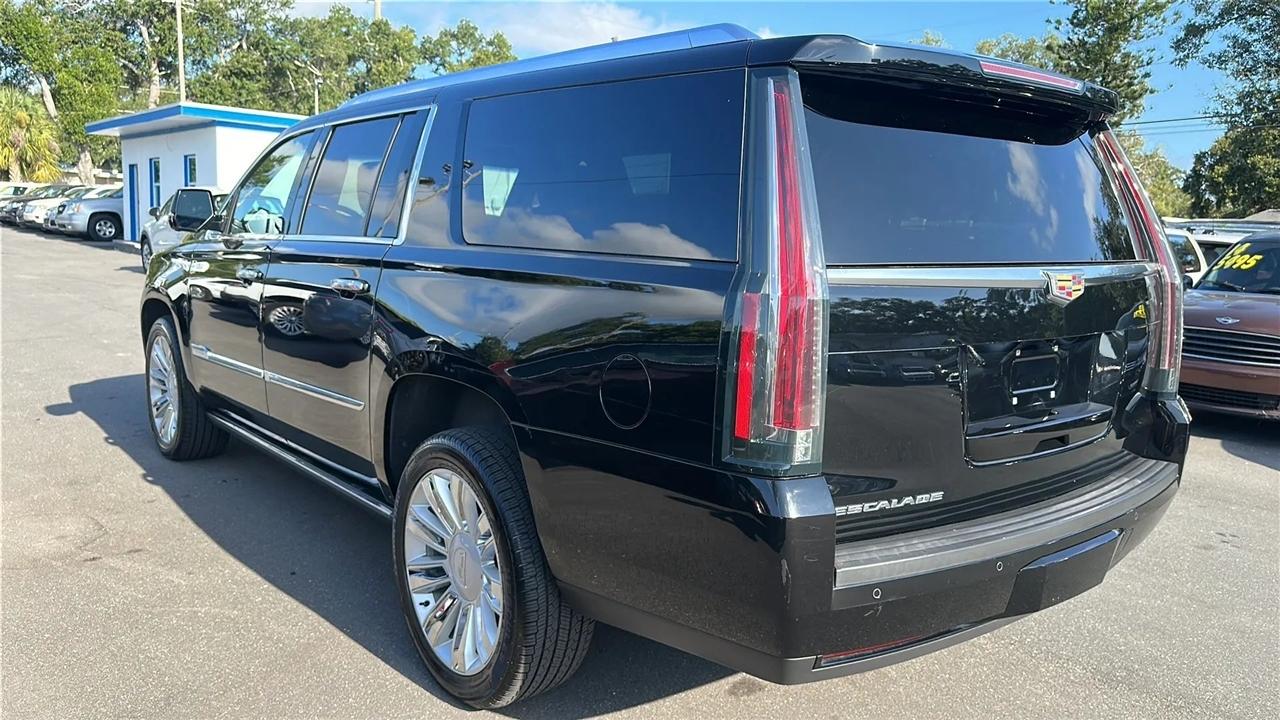 Cadillac Escalade ESV  2016