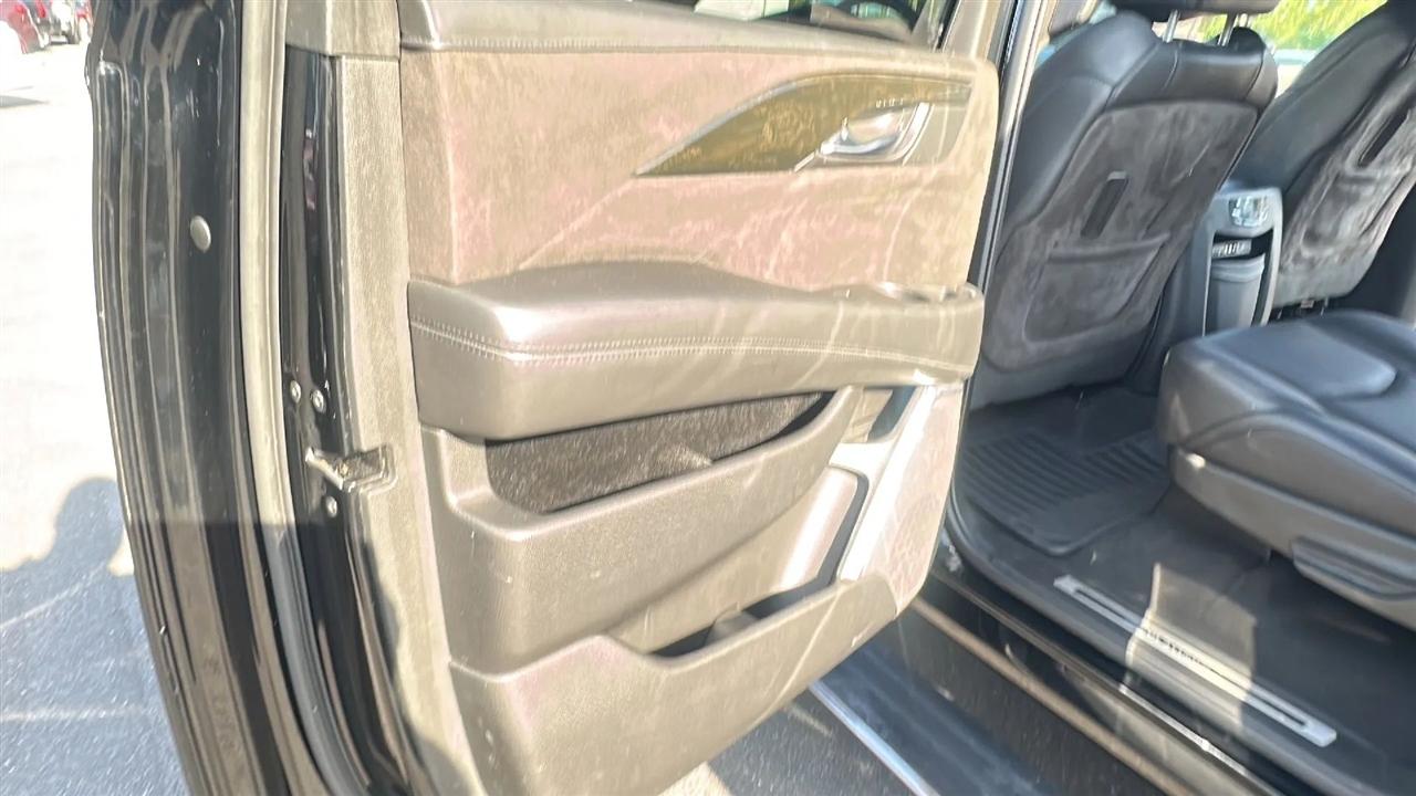 Cadillac Escalade ESV  2016