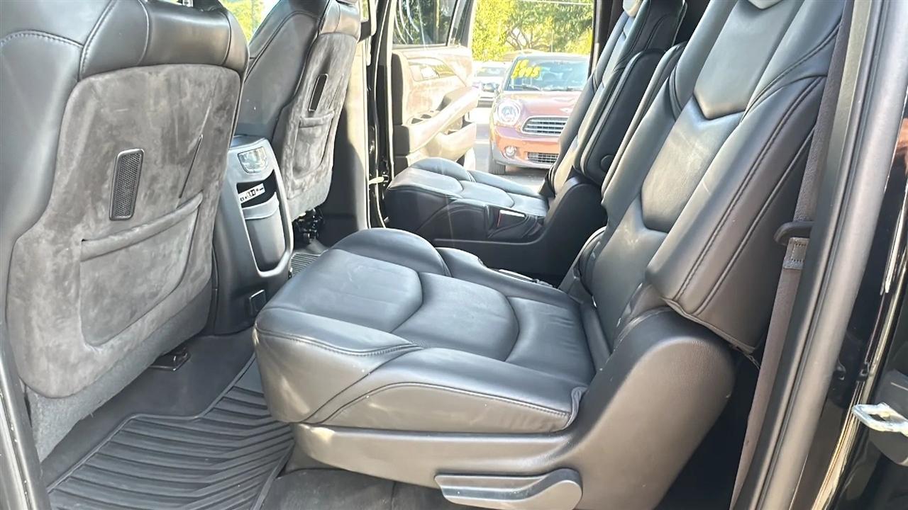 Cadillac Escalade ESV  2016