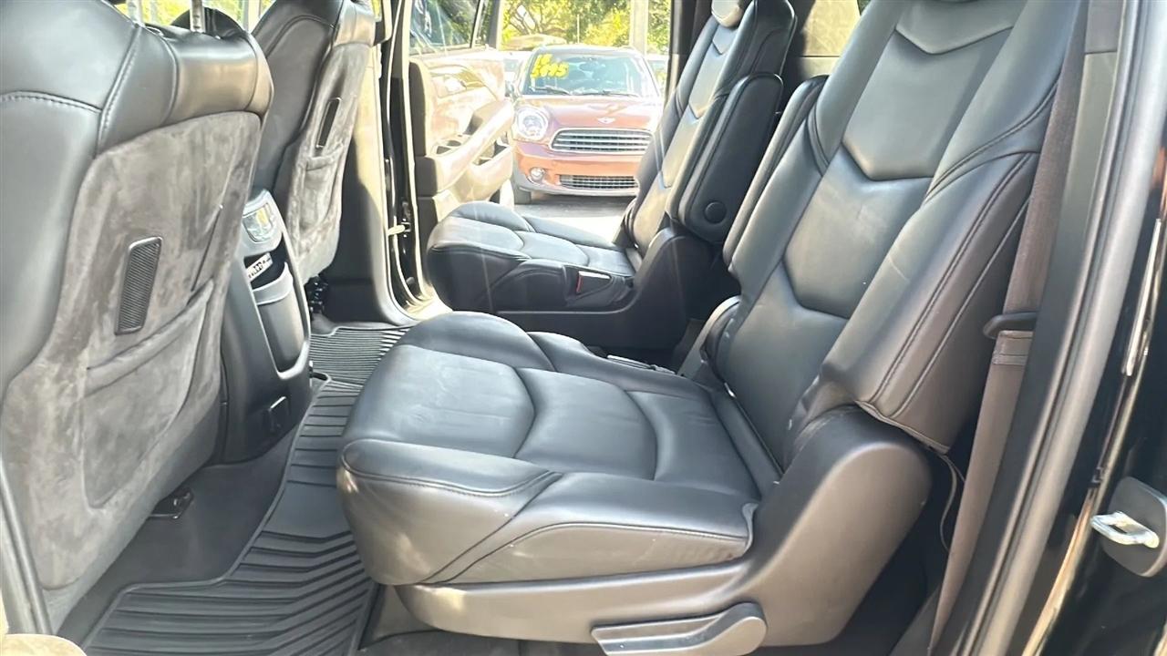 Cadillac Escalade ESV  2016