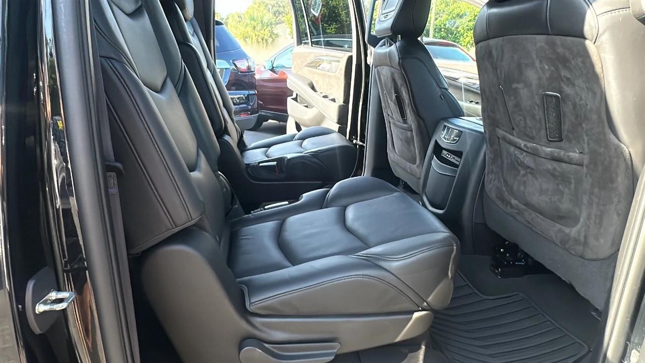 Cadillac Escalade ESV  2016