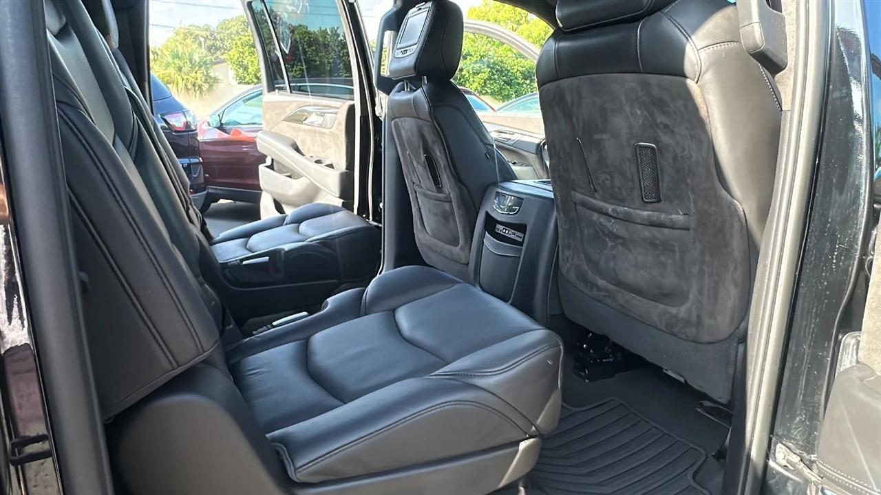 Cadillac Escalade ESV  2016