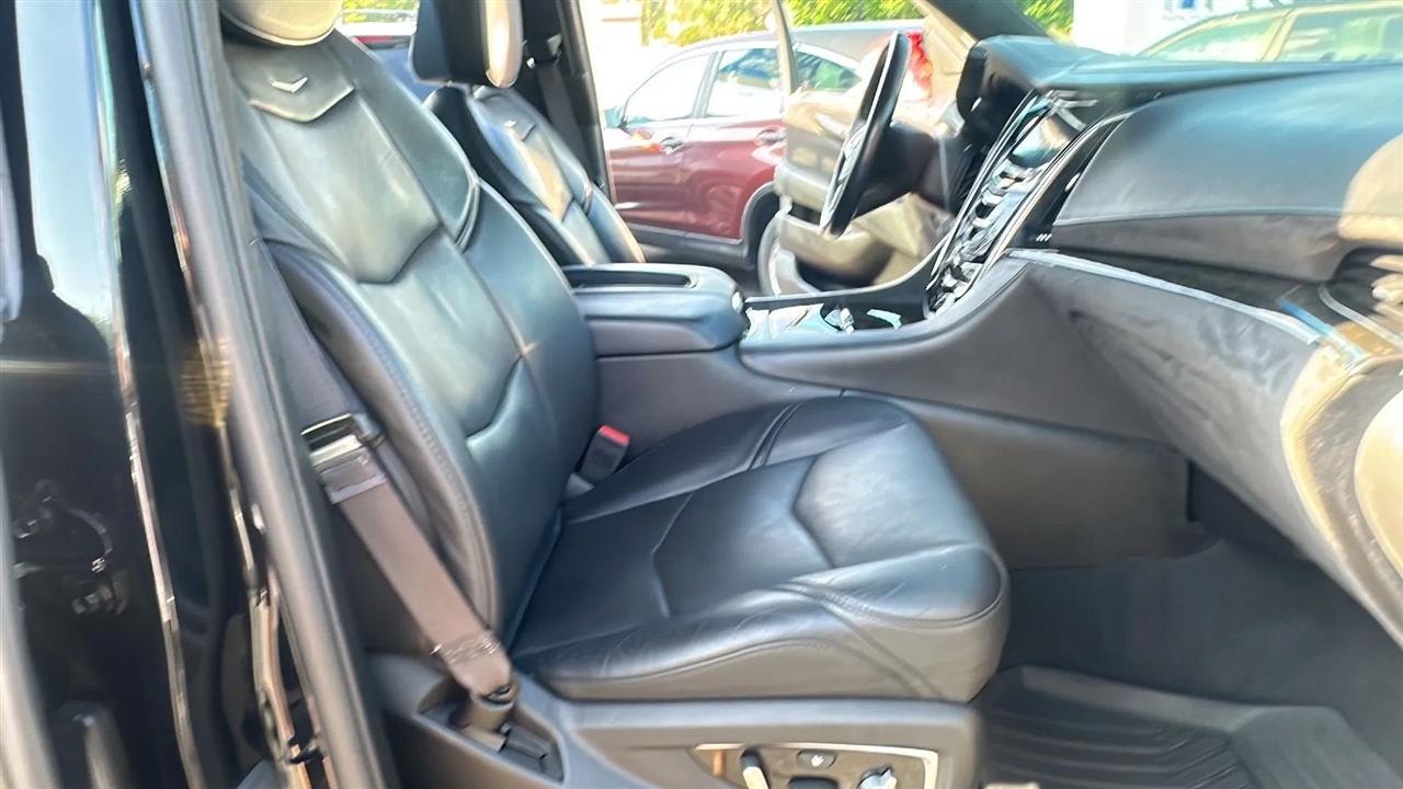 Cadillac Escalade ESV  2016