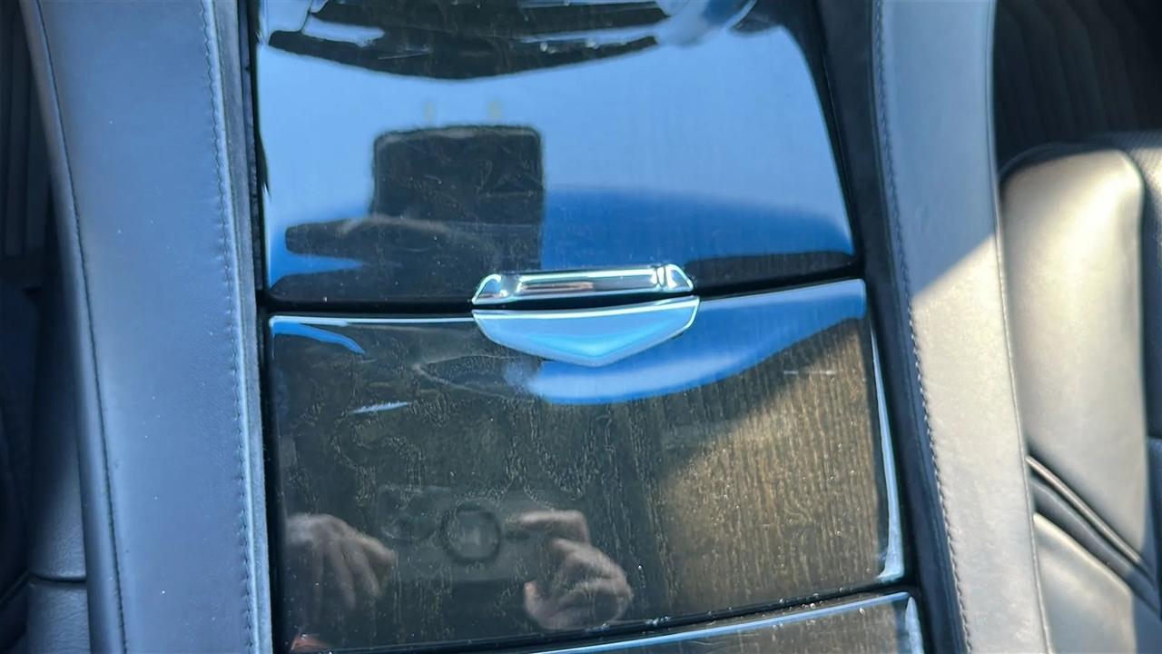 Cadillac Escalade ESV  2016