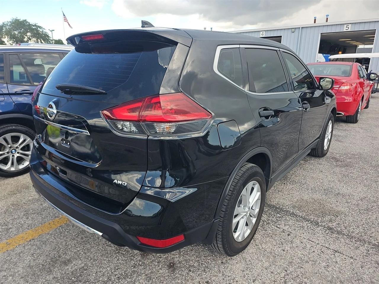 Nissan Rogue  2018
