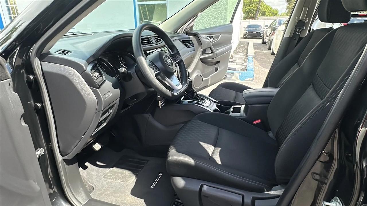 Nissan Rogue  2018