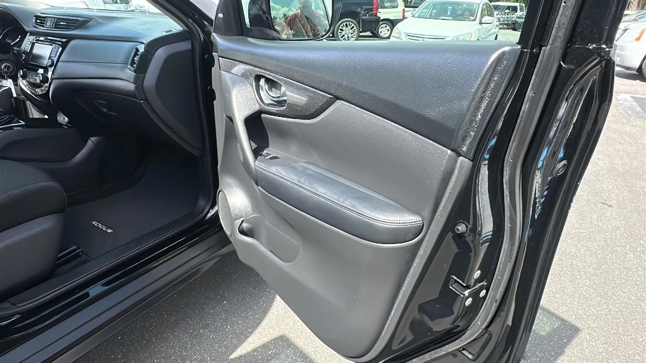 Nissan Rogue  2018