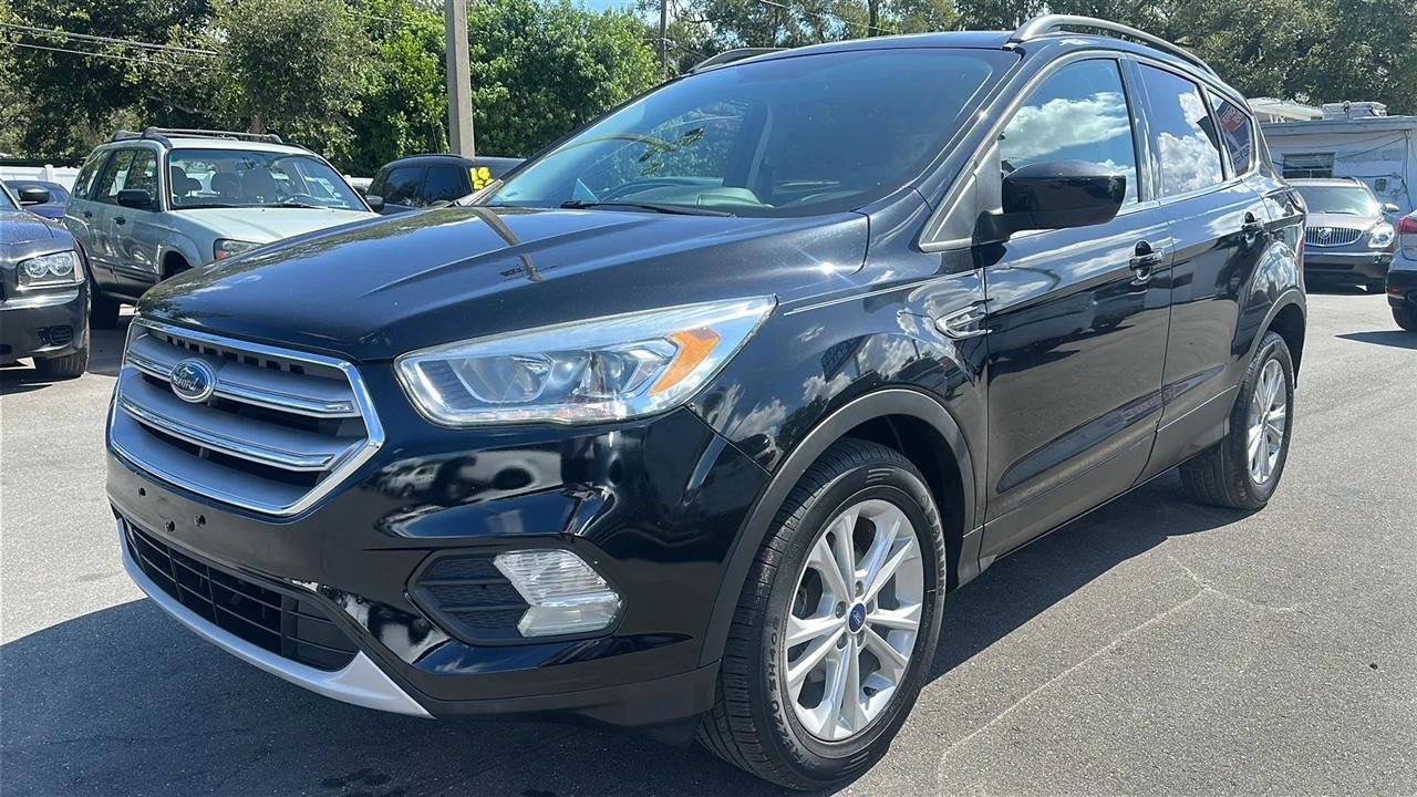 Ford Escape  2017