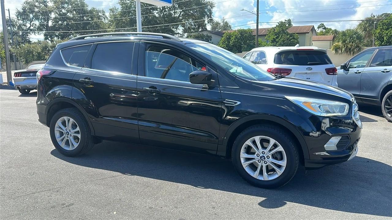 Ford Escape  2017