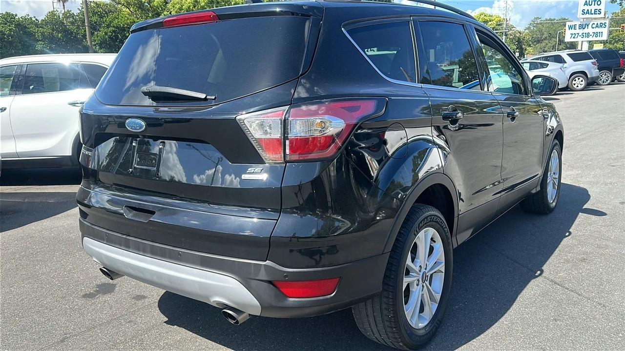 Ford Escape  2017