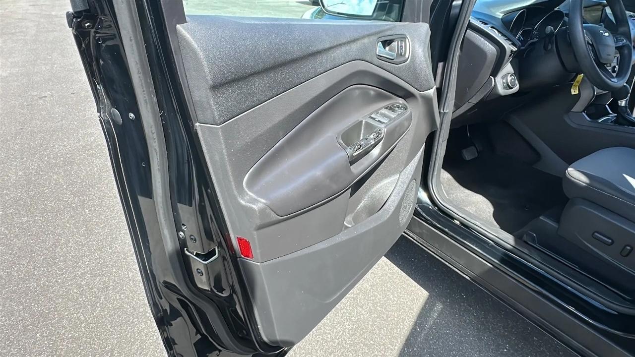 Ford Escape  2017