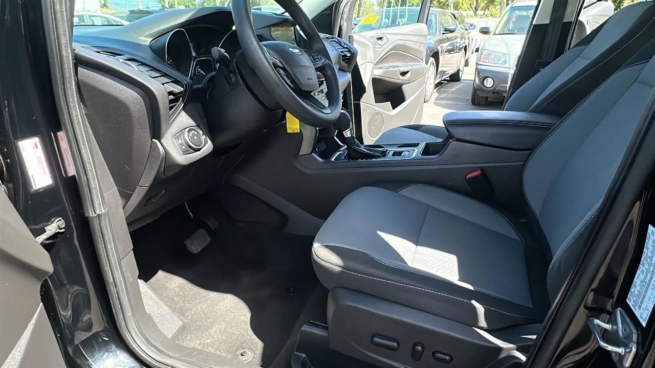 Ford Escape  2017