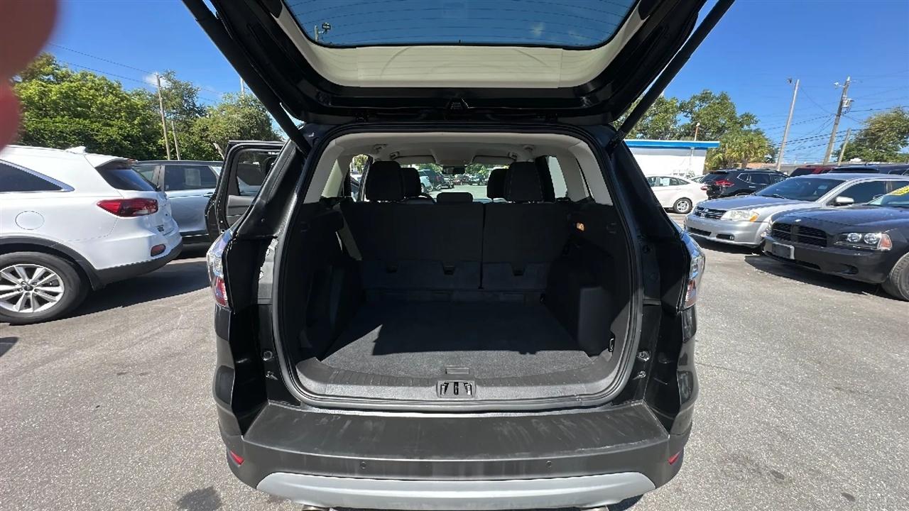 Ford Escape  2017