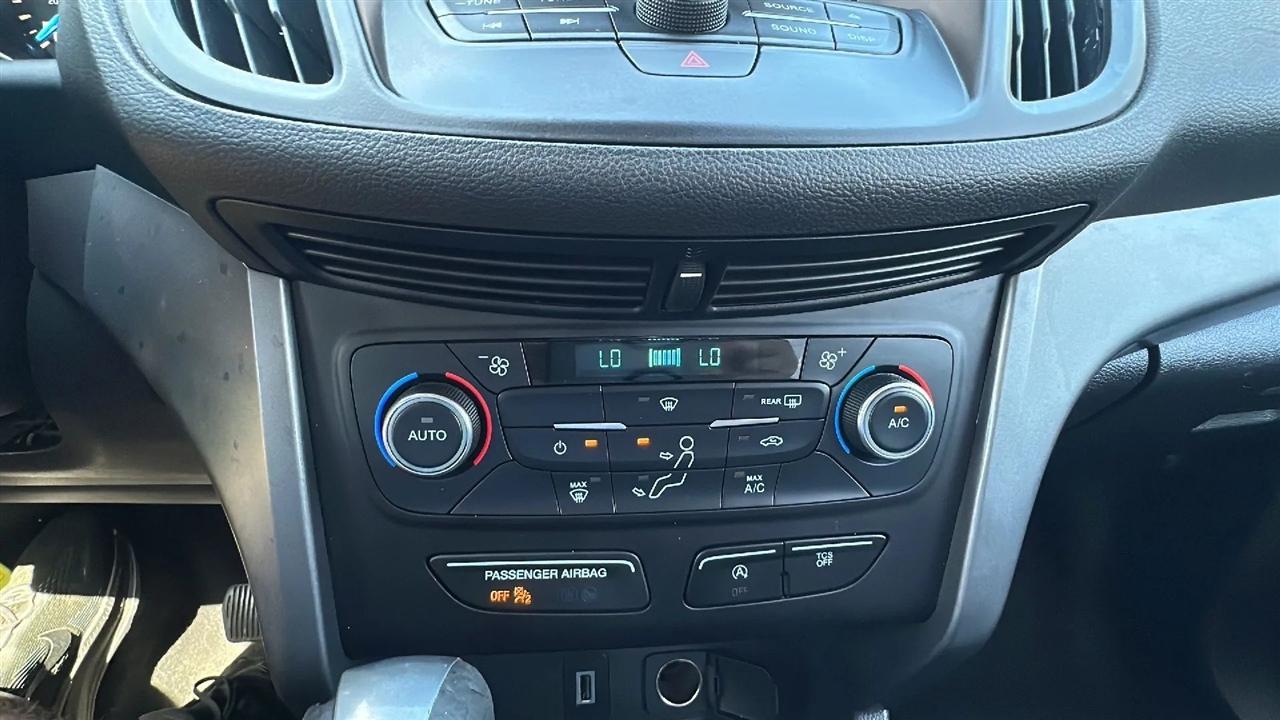 Ford Escape  2017