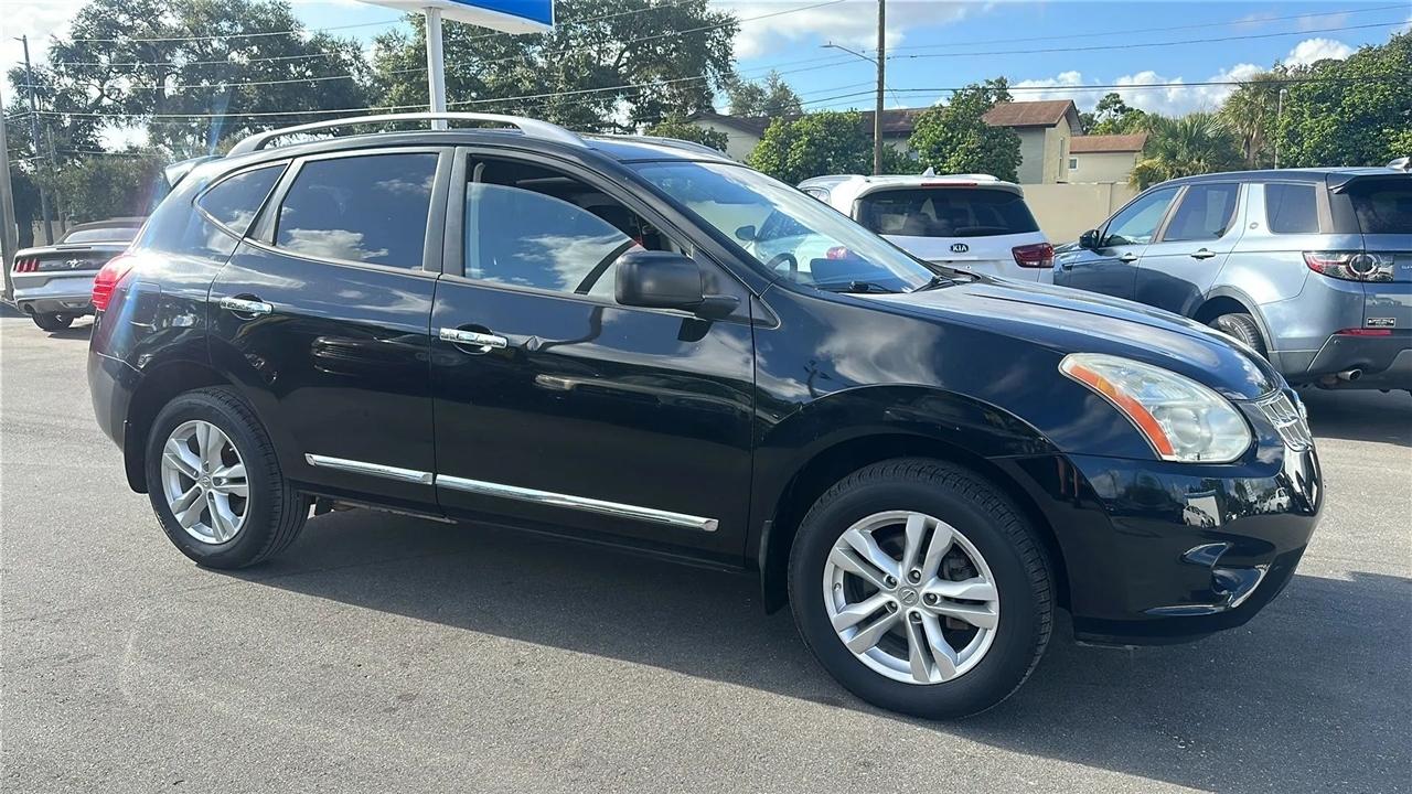 Nissan Rogue  2012