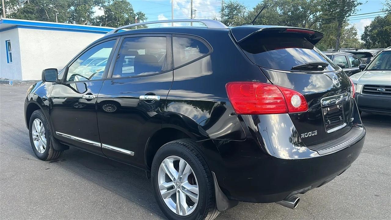 Nissan Rogue  2012