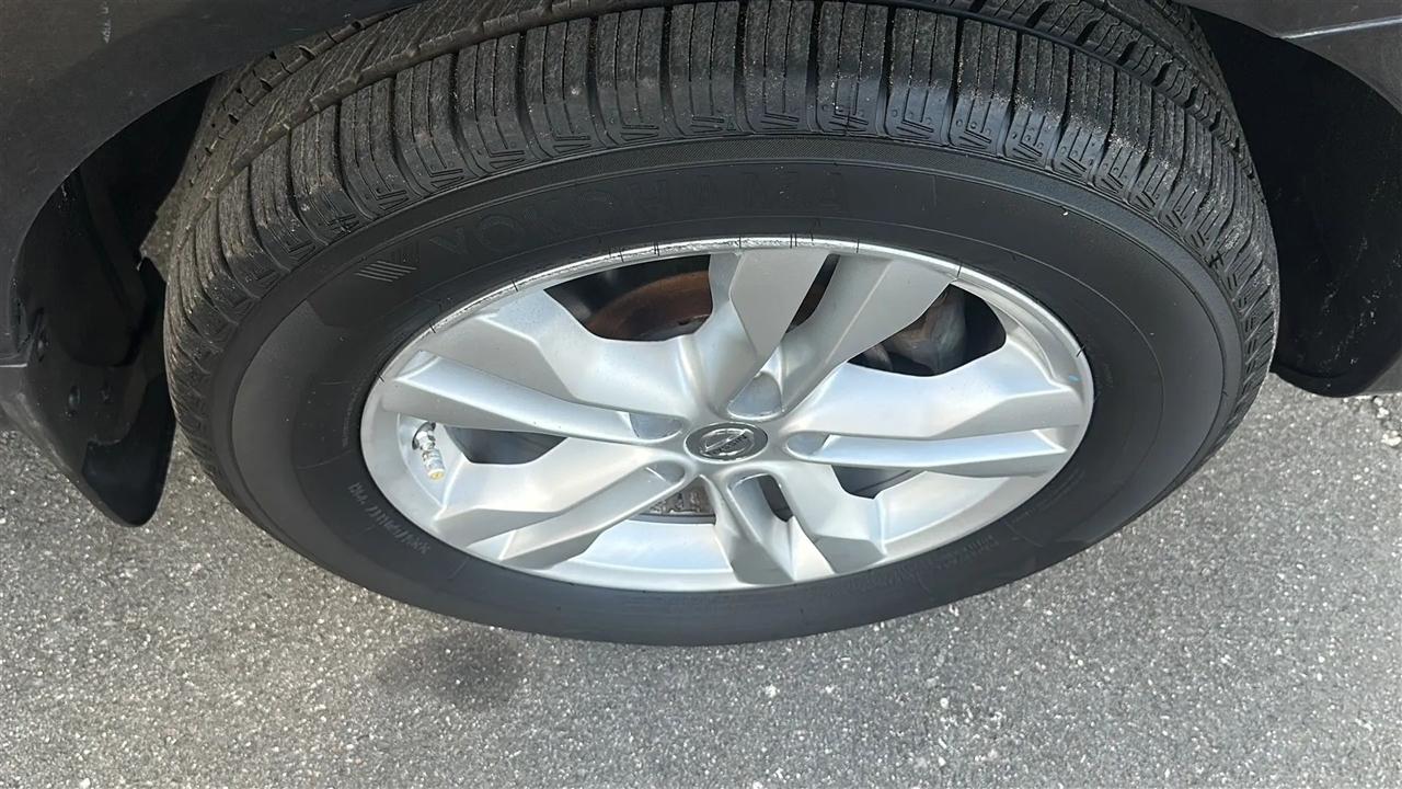 Nissan Rogue  2012