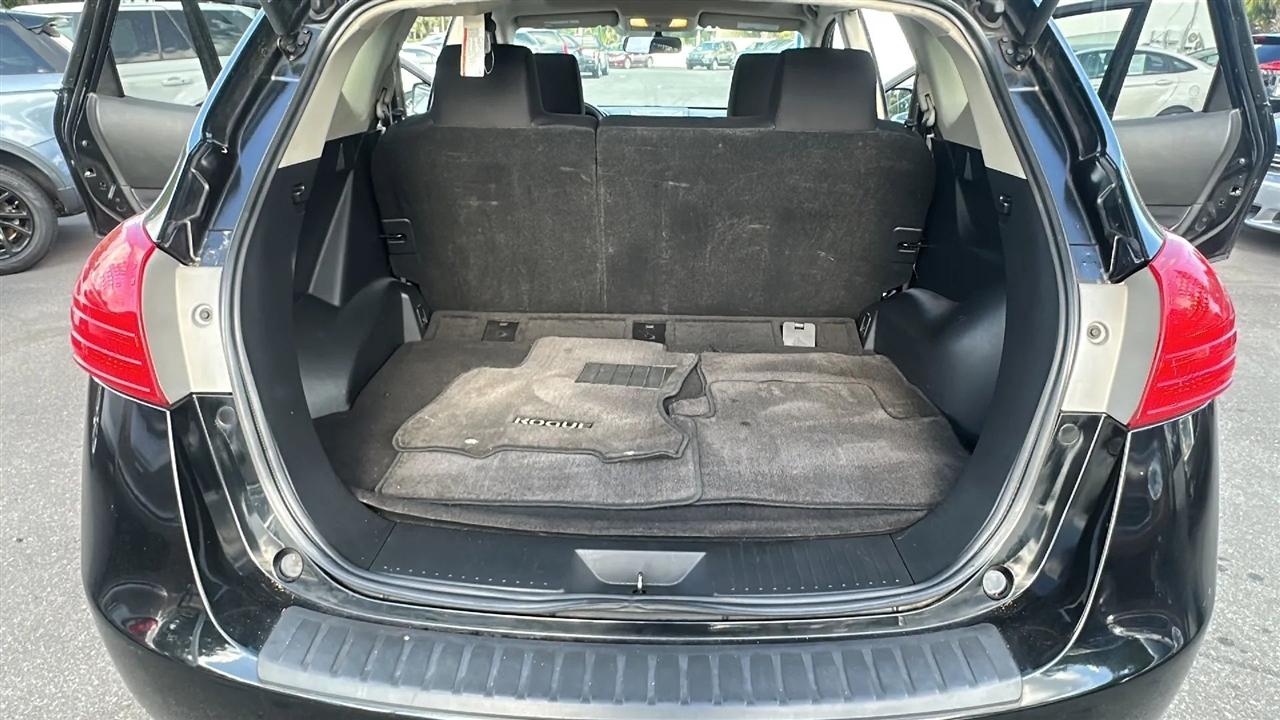 Nissan Rogue  2012