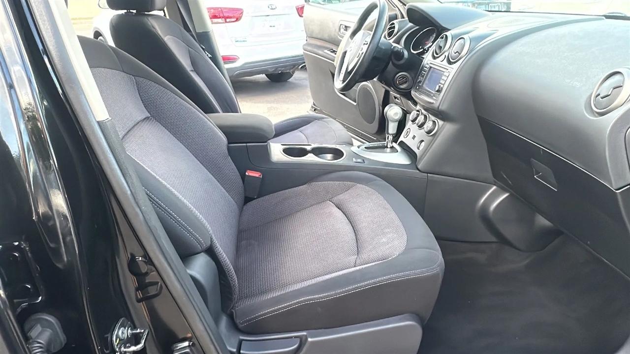 Nissan Rogue  2012