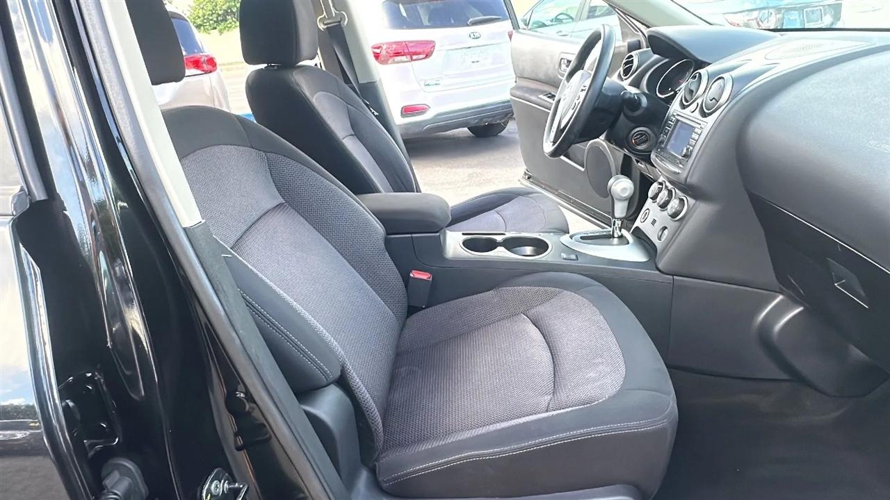 Nissan Rogue  2012