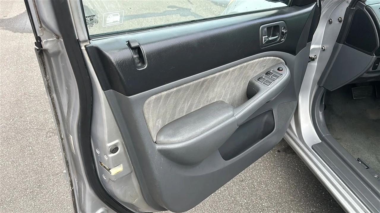 Honda Civic Sdn  2005