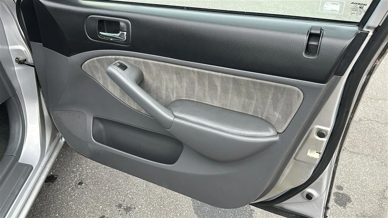 Honda Civic Sdn  2005