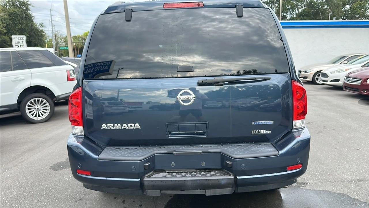 Nissan Armada  2015